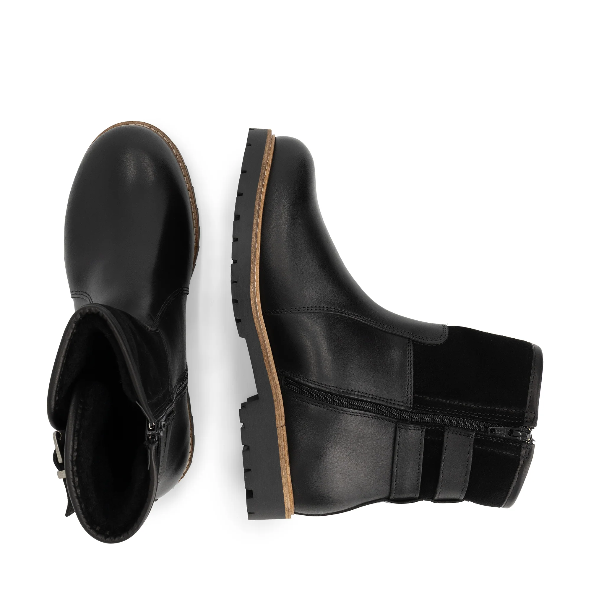 Elva Black - Image 4